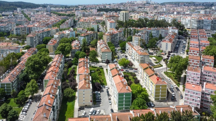 Apartamento T2 para Venda em Benfica Foto 37