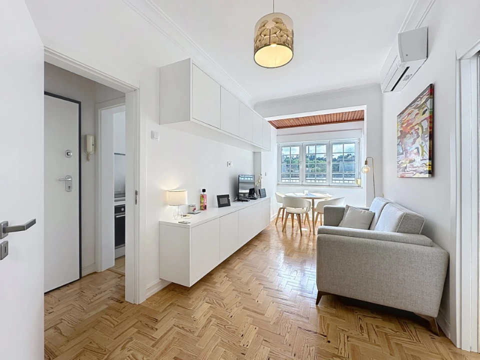 Apartamento T1 para Venda em Benfica Foto 1