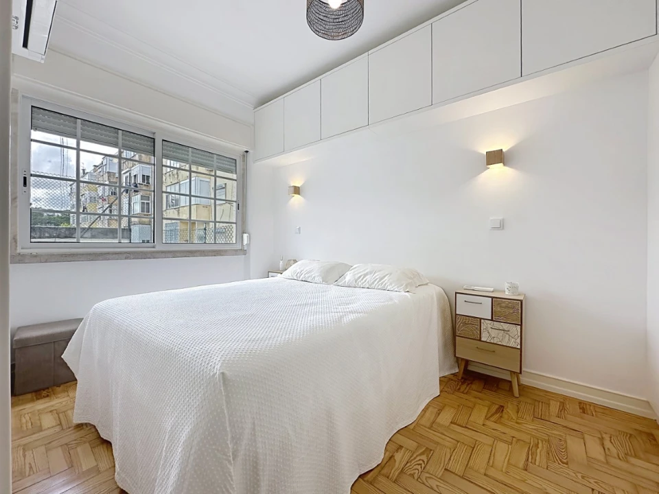 Apartamento T1 para Venda em Benfica Foto 6