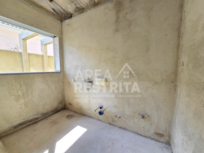 Moradia T5 para Venda em Azeitão (São Lourenço e São Simão) Foto 36