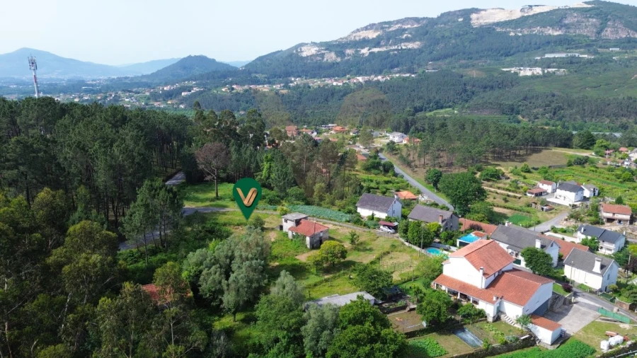 Terreno para Venda em Bárrio e Cepões Foto 7