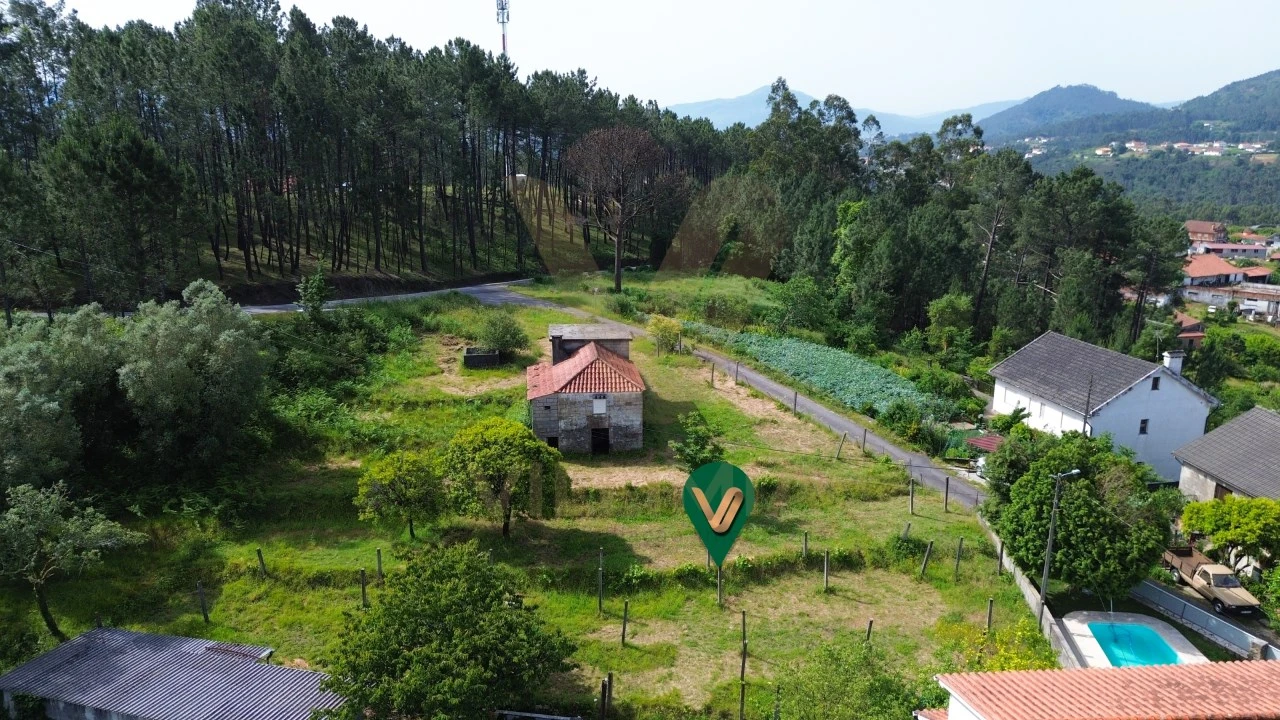 Terreno para Venda em Bárrio e Cepões Foto 13