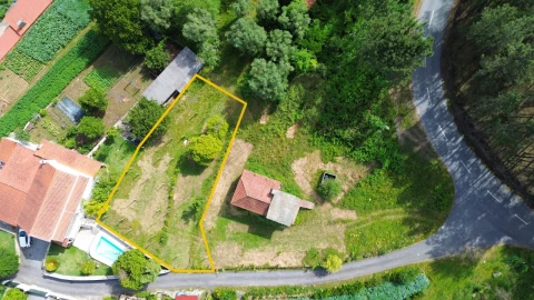 Terreno para Venda em Bárrio e Cepões