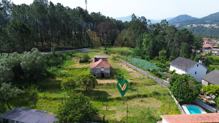 Terreno para Venda em Bárrio e Cepões Foto 13