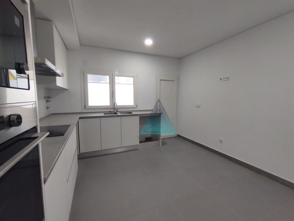 Moradia T3 para Venda em Fernao Ferro Foto 11
