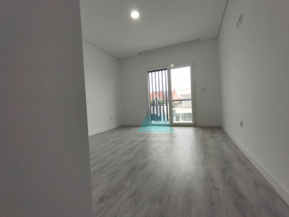 Moradia T3 para Venda em Fernao Ferro Foto 31