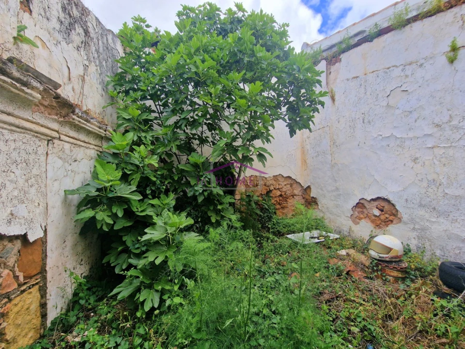 Moradia T2 para Venda em Querença, Tôr e Benafim Foto 5
