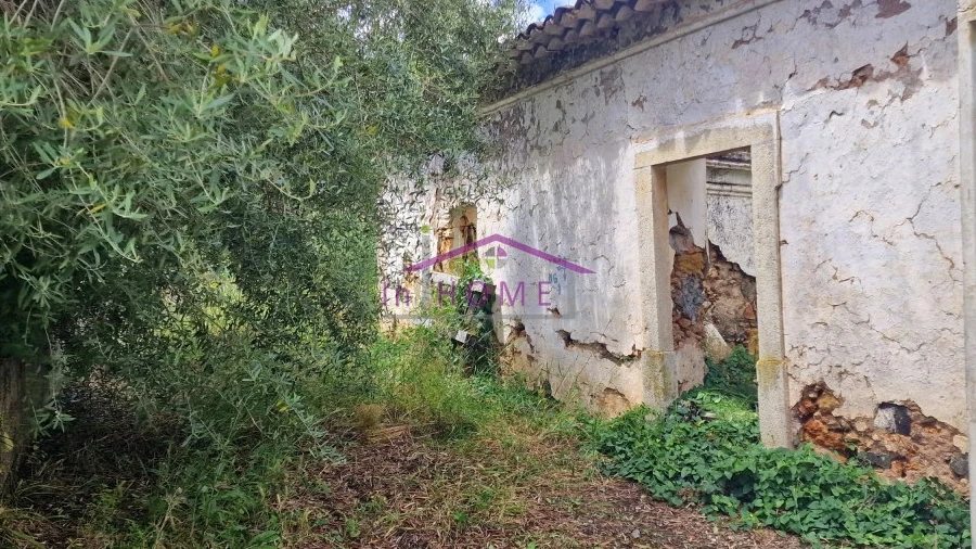 Moradia T3 para Venda em Querença, Tôr e Benafim