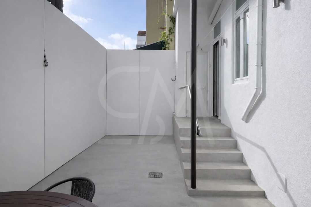 Apartamento T3 para Venda em Campo de Ourique Foto 3