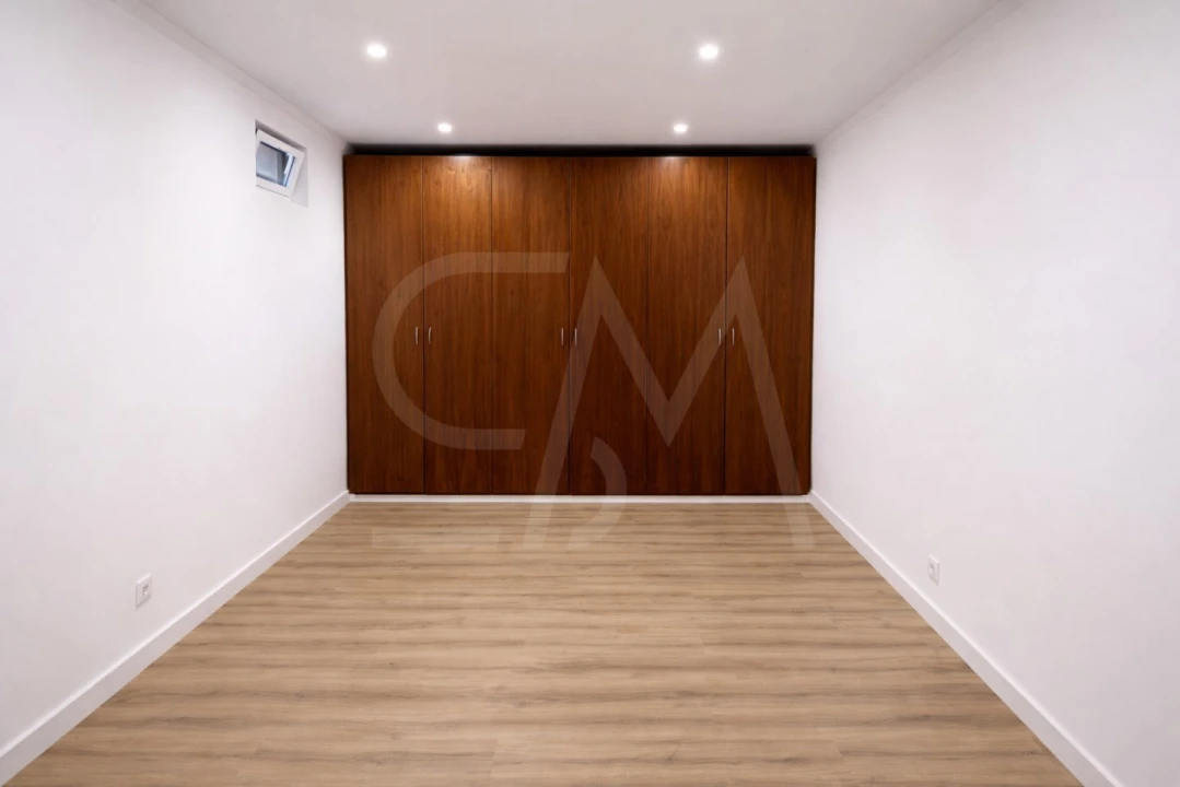 Apartamento T3 para Venda em Campo de Ourique Foto 12