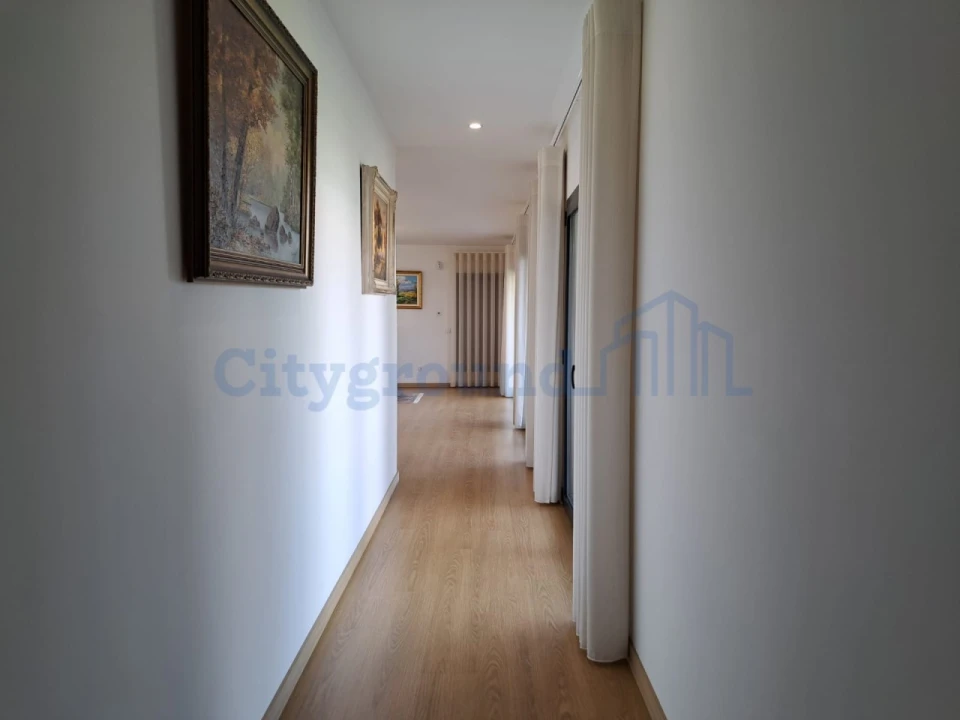 Moradia T2 para Venda em Vieira de Leiria Foto 7