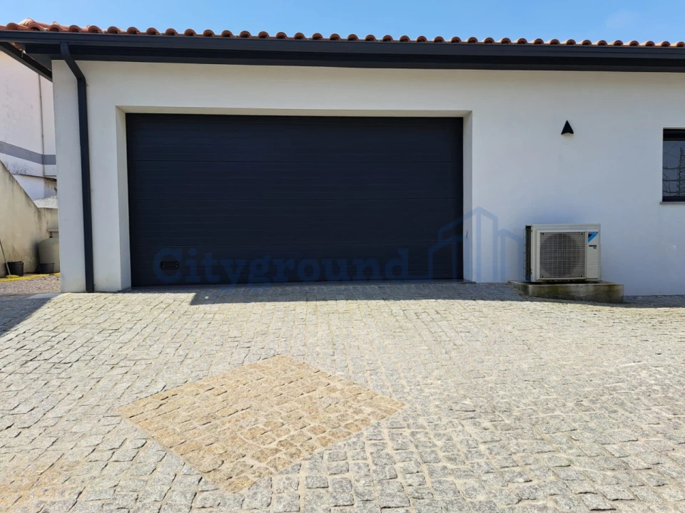 Moradia T2 para Venda em Vieira de Leiria Foto 15