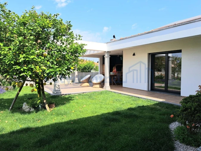 Moradia T2 para Venda em Vieira de Leiria Foto 10