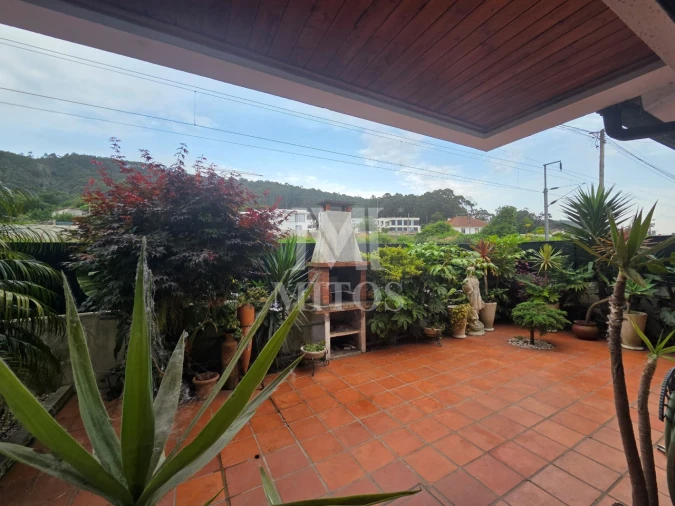 Moradia T3 para Venda em Areosa Foto 12
