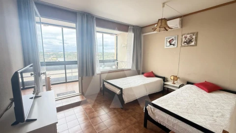 Apartamento para Venda em Quarteira