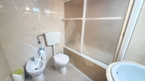 Apartamento para Venda em Quarteira