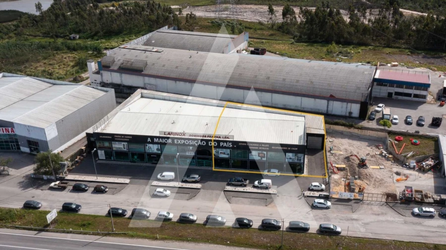 Armazém para Arrendamento em Requeixo, Nossa Senhora de Fátima e Nariz