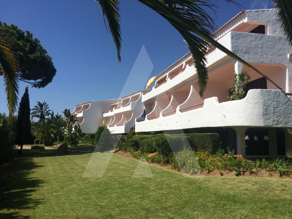 Apartamento T1 para Arrendamento em Quarteira Foto 4
