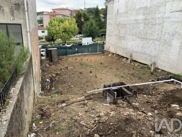 Terreno para Venda em Alijo