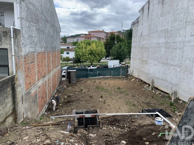 Terreno para Venda em Alijo Foto 7