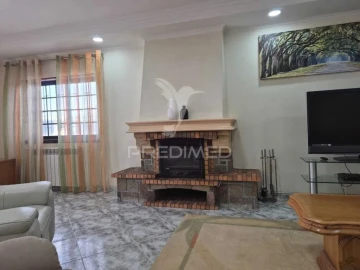 Moradia T4 para Venda em Quinta do Conde