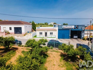 Moradia T3 para Venda em Lamas e Cercal