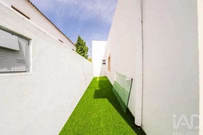 Moradia T3 para Venda em Lamas e Cercal