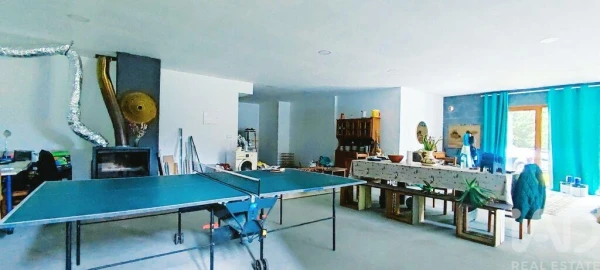 Moradia T4 para Venda em Mentrestido