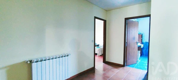 Moradia T4 para Venda em Mentrestido