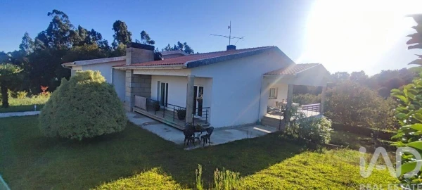 Moradia T4 para Venda em Mentrestido