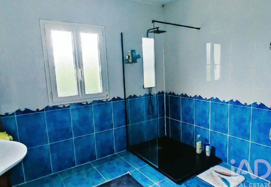 Moradia T4 para Venda em Mentrestido Foto 32