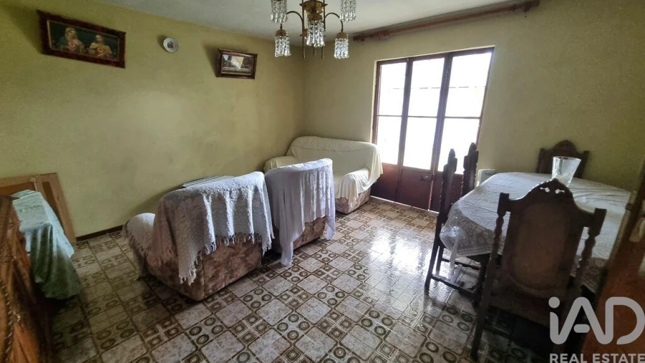 Moradia T3 para Venda em Rapa e Cadafaz Foto 6