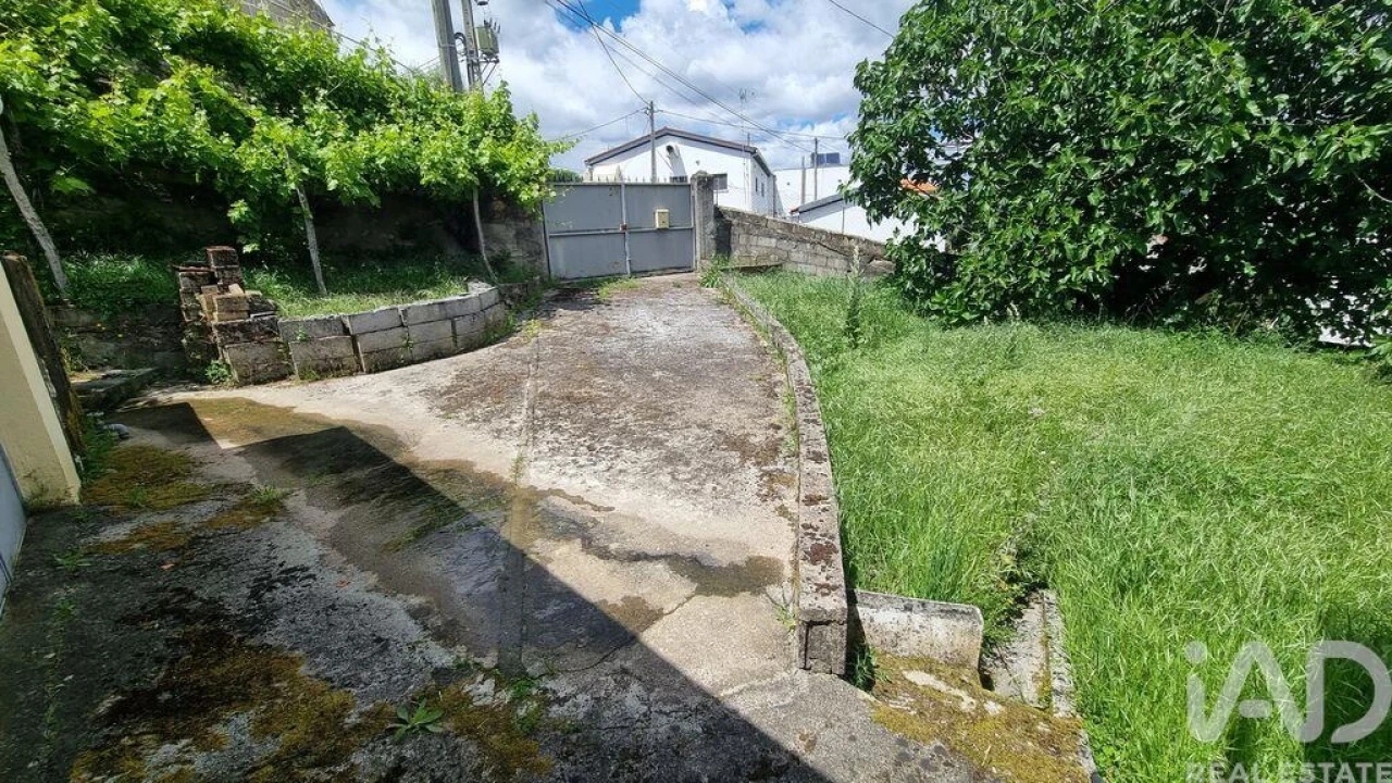 Moradia T3 para Venda em Rapa e Cadafaz Foto 20