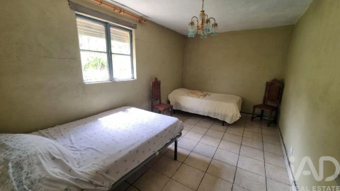 Moradia T3 para Venda em Rapa e Cadafaz