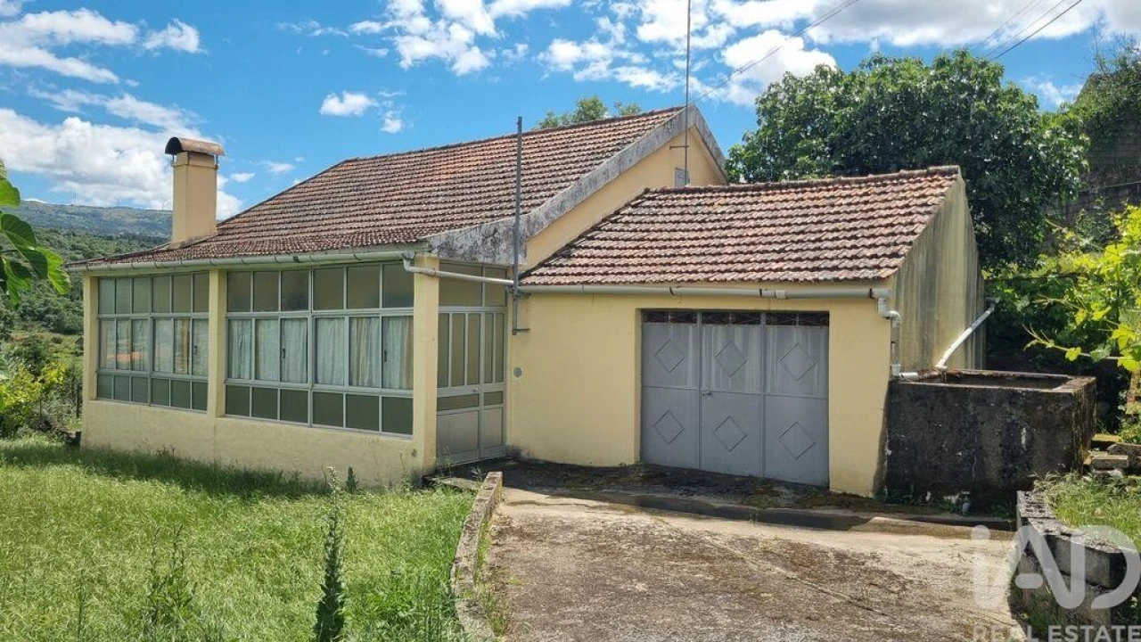 Moradia T3 para Venda em Rapa e Cadafaz Foto 18