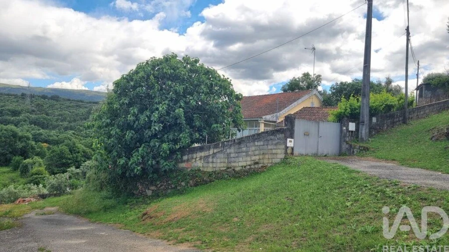 Moradia T3 para Venda em Rapa e Cadafaz Foto 26