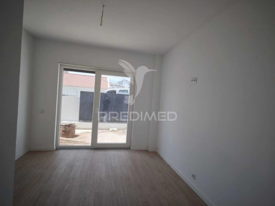 Moradia T3 para Venda em Charneca de Caparica e Sobreda Foto 12