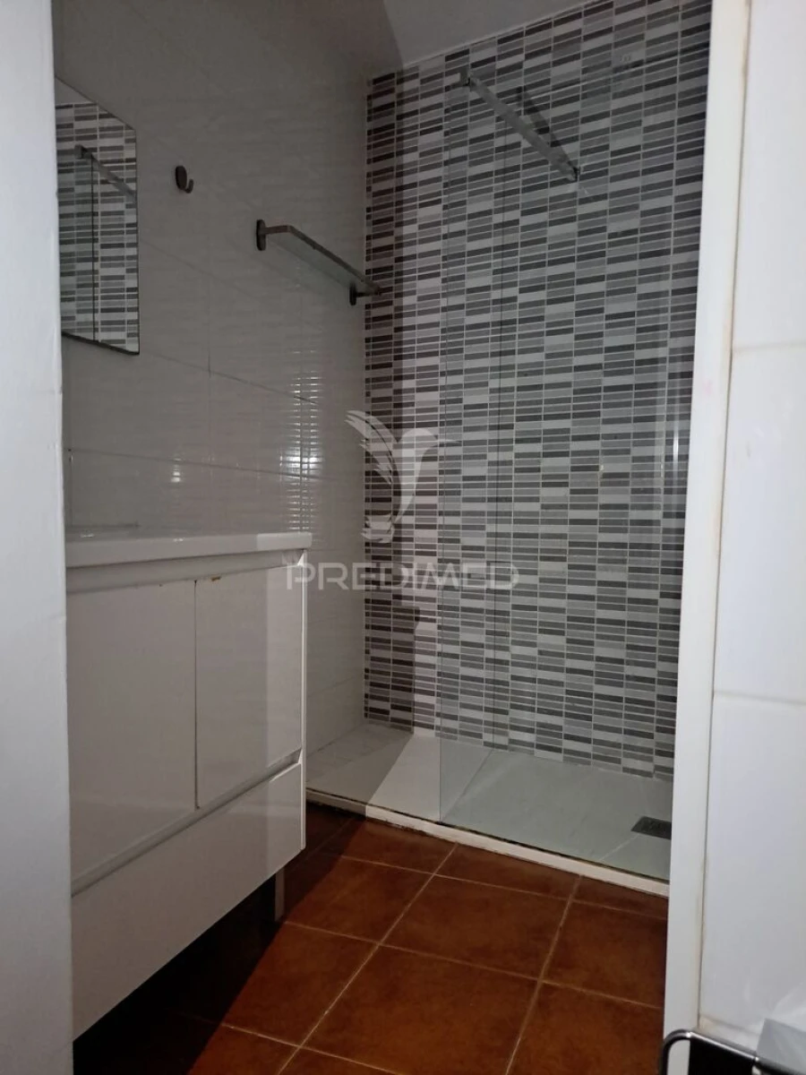 Moradia T1 para Venda em Gondomar (São Cosme), Valbom e Jovim Foto 5