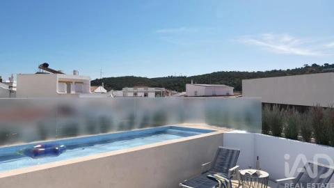 Moradia T4 para Venda em Silves