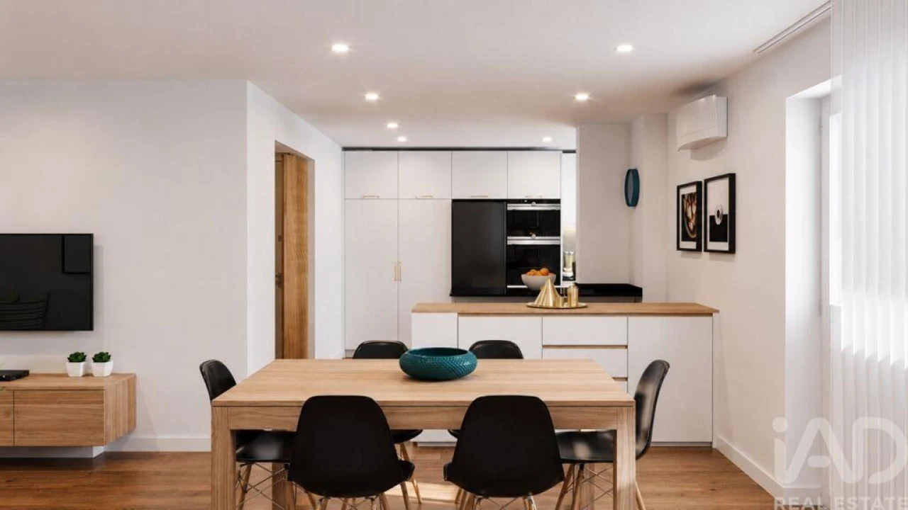 Apartamento T3 para Venda em Almada, Cova da Piedade, Pragal e Cacilhas Foto 3