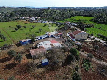 Moradia T5 para Venda em Barbacena e Vila Fernando