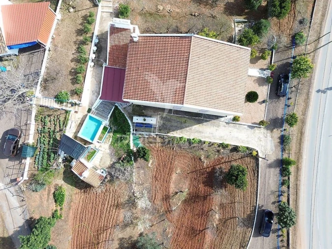 Moradia T5 para Venda em Barbacena e Vila Fernando Foto 3