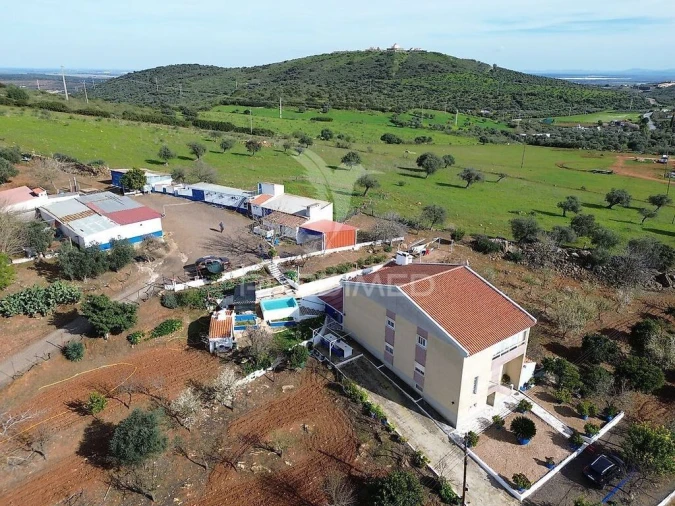 Moradia T5 para Venda em Barbacena e Vila Fernando Foto 4