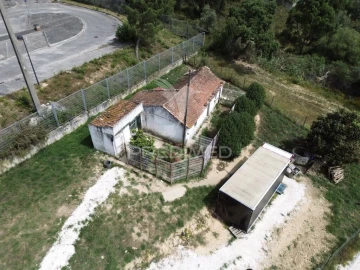 Moradia T2 para Venda em Romeira e Várzea