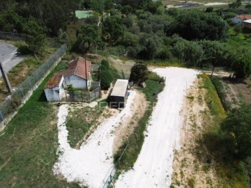 Moradia T2 para Venda em Romeira e Várzea