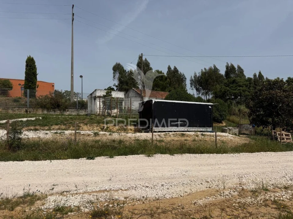 Moradia T2 para Venda em Romeira e Várzea Foto 16