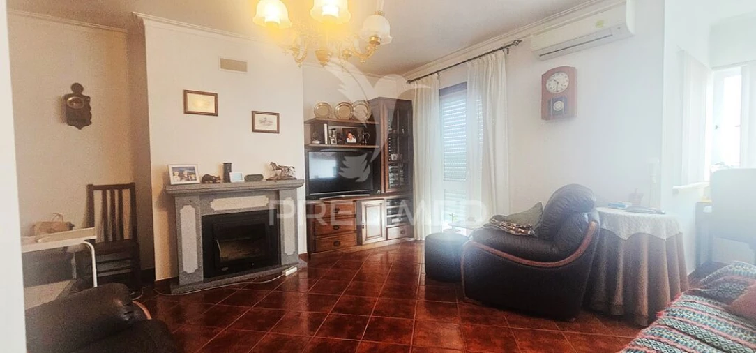 Apartamento T3 para Venda em Ribeira de Nisa e Carreiras Foto 9