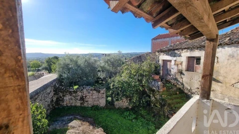 Moradia T2 para Venda em Terras de Massueime