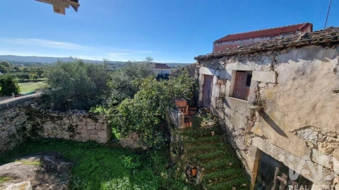 Moradia T2 para Venda em Terras de Massueime