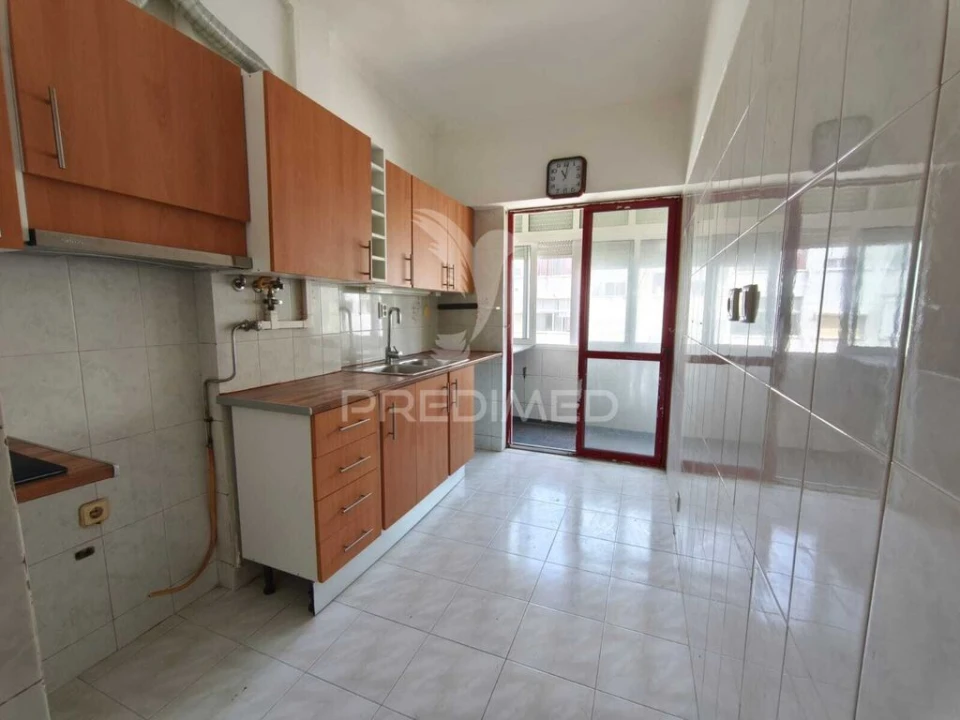 Apartamento T3 para Venda em Seixal, Arrentela e Aldeia de Paio Pires Foto 1